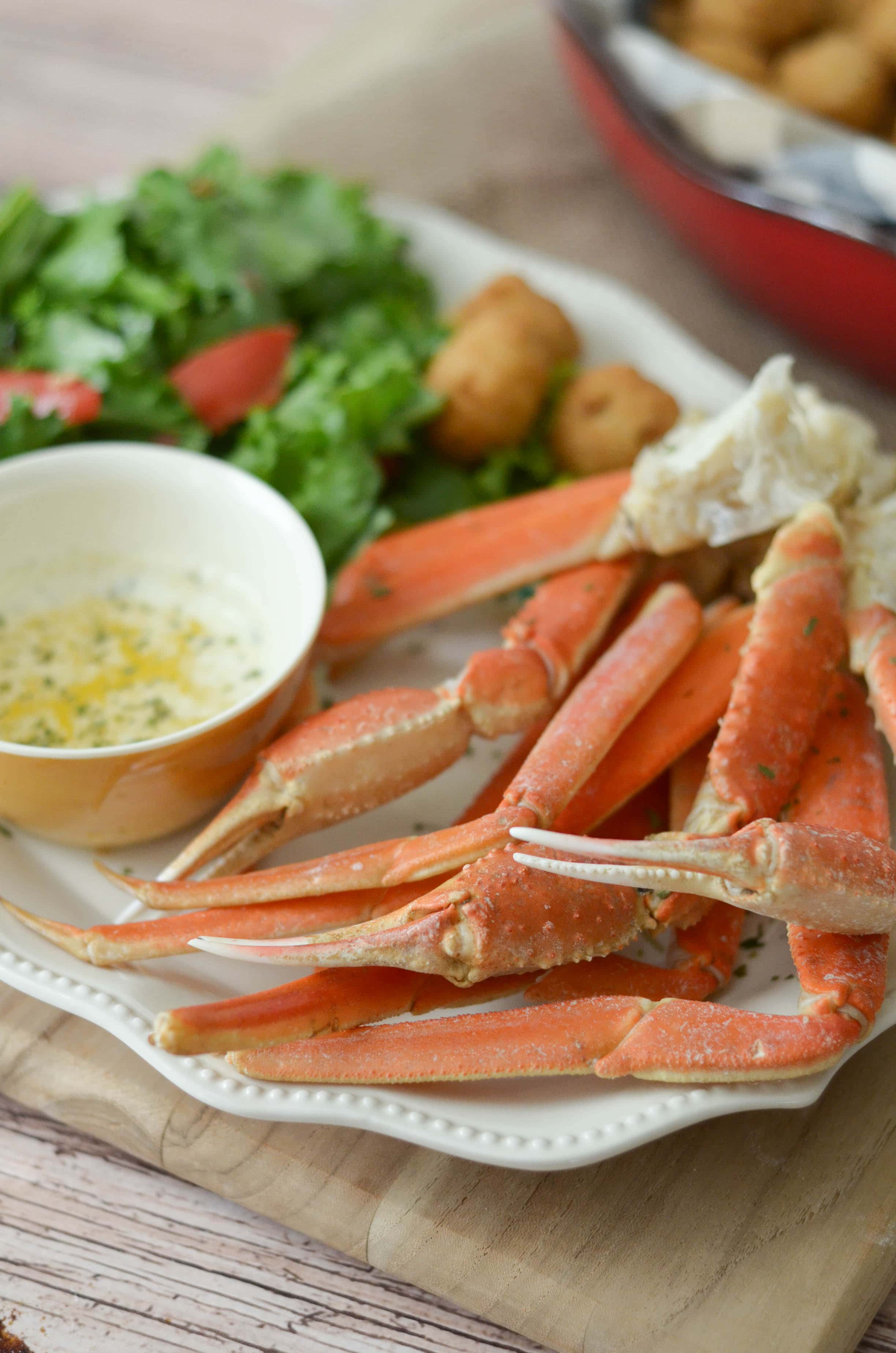 Snow Crab Legs with Garlic Butter - Mommy Hates Cooking