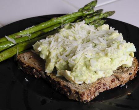 avocado egg salad