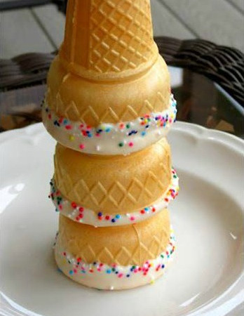 dipped ice cream cones