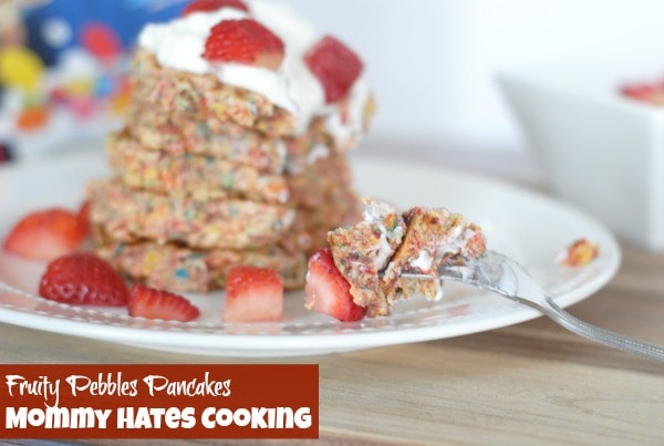Fruity Pebbles Confetti Pancakes I Mommy Hates Cooking #TeamFruityPebbles