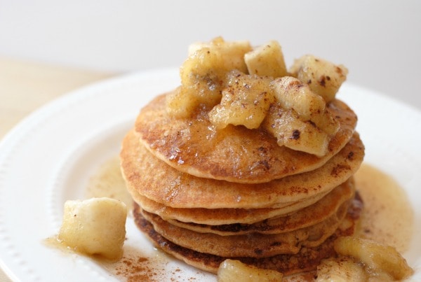 Bananas Foster Pancakes I Mommy Hates Cooking #MadhavaSweeteners #Sponsored