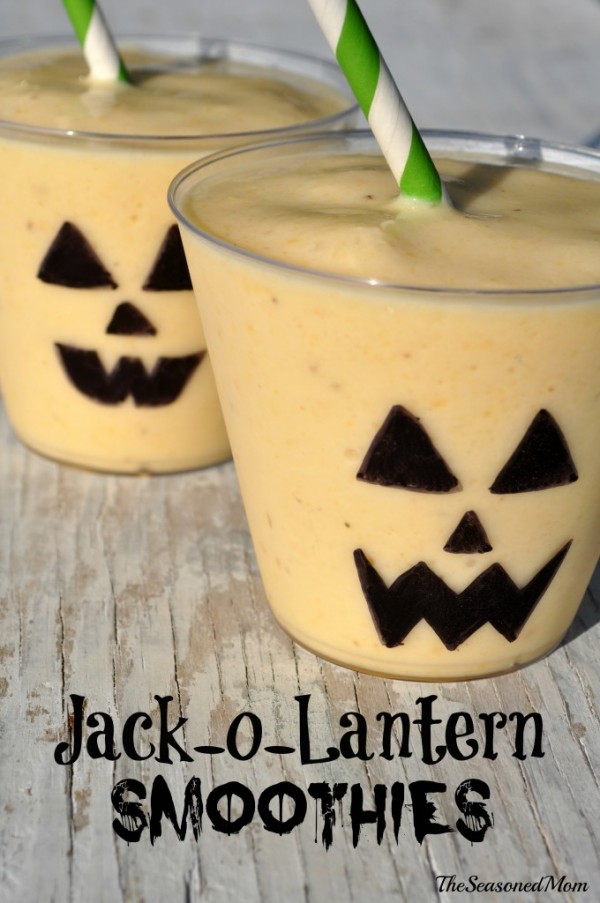 Jack-o-lantern-smoothies-680x1024