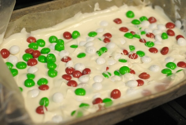 White Chocolate Mint Candy Bark I Mommy Hates Cooking