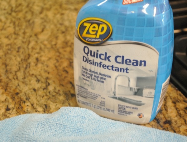 Cleaning with Zep Commercial #TryZep #Sponsored