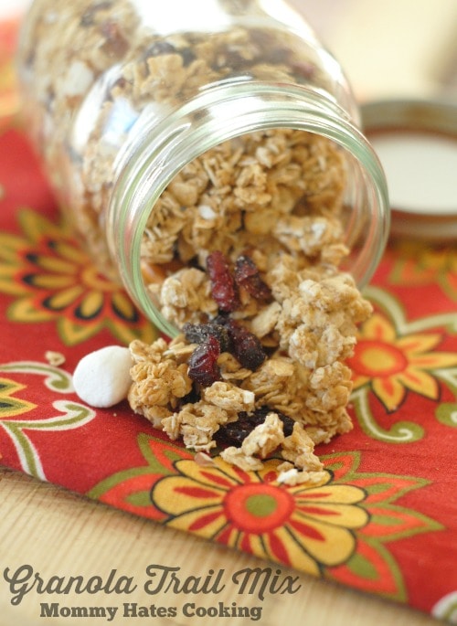 Granola Trail Mix I Mommy Hates Cooking #QuakerUp #LoveMyCereal #spon