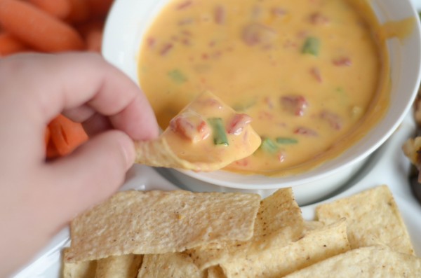 2 Ingredient Queso #QuesoForAll #Sponsored