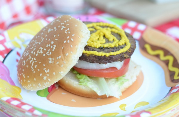 Mustard Rub Burgers #KetchupsNewMustard #ad 