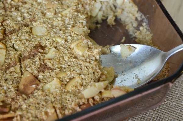Caramel Apple Baked Oatmeal - a delicious way to do breakfast with this recipe!