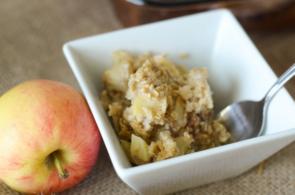 Caramel Apple Baked Oatmeal - a delicious way to do breakfast with this recipe!