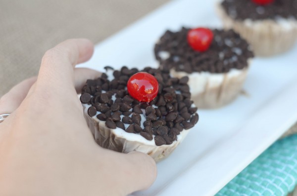 Frozen Vanilla-Mocha Mini Pies - A wonderful recipe for those that are dairy-free! #DairyFree4All #ad 