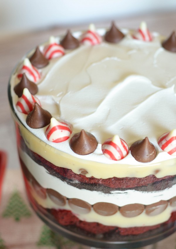 Red Velvet Cheesecake Kisses Trifle