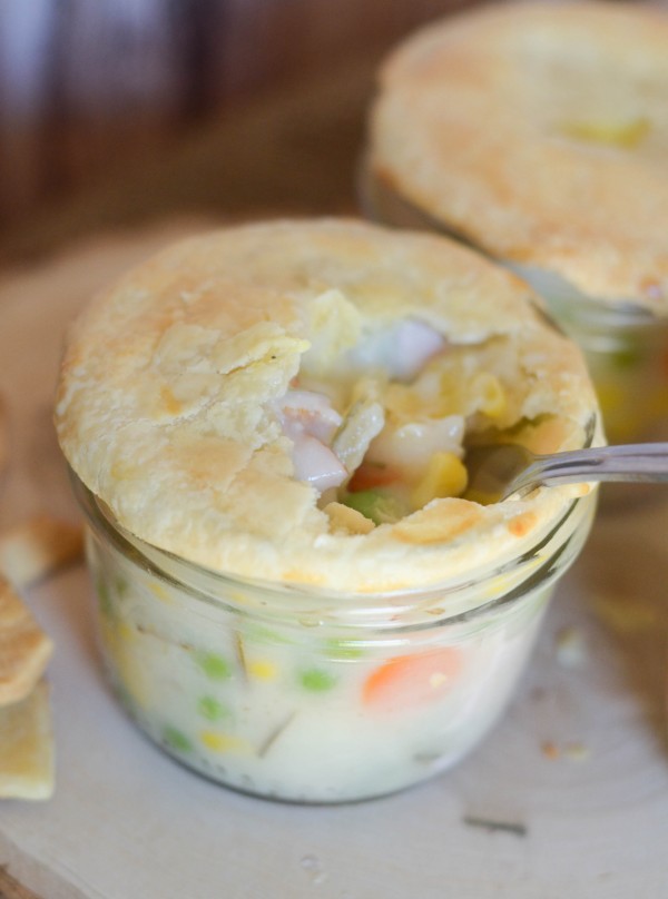 Turkey Pot Pies in a Jar - The perfect way to use up leftover turkey into a wonderful, comfort food recipe! #PourLoveInn {ad}