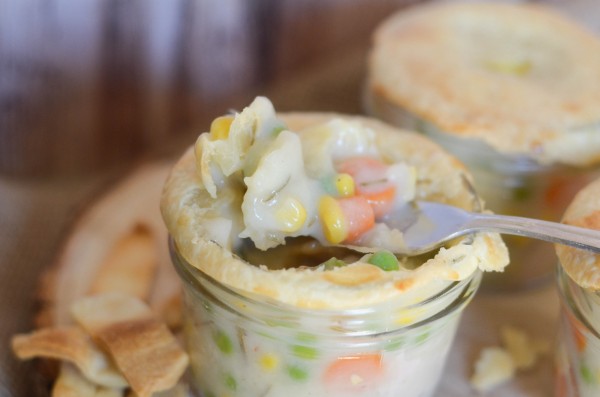Turkey Pot Pies in a Jar - The perfect way to use up leftover turkey into a wonderful, comfort food recipe! #PourLoveInn {ad}