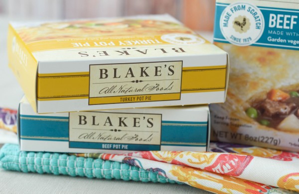 Enjoying Blake's All Natural Pot Pies #BlakesLove #ad 