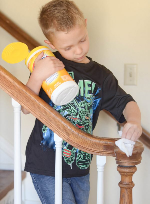 Cleaning on a Dime with Dollar General #DGHomeCleanHome #ad 