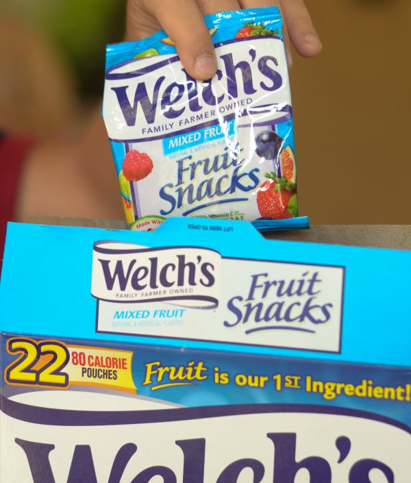 5 Ways to Help Teach Kids to Pack Their Lunch #WelchsFruitSnacks AD