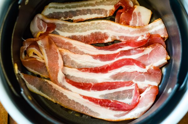 crispy bacon in an air fryer 