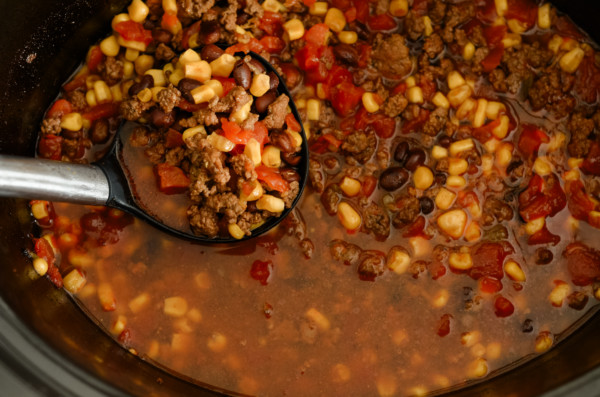 slow cooker beef taco soup