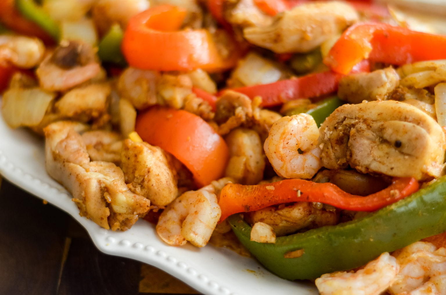Ninja Foodi Chicken and Shrimp Fajitas Mommy Hates Cooking