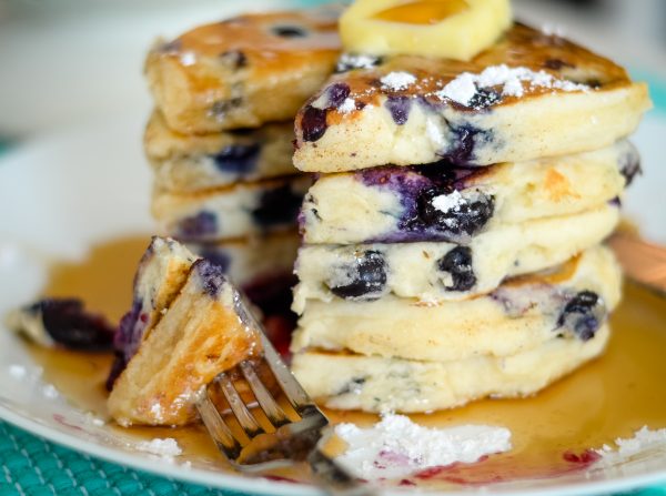 gluten free blueberry pancakes