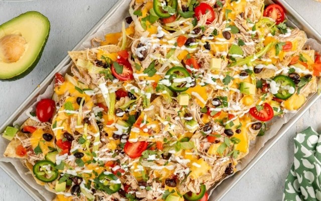 Crock pot chicken nachos-5