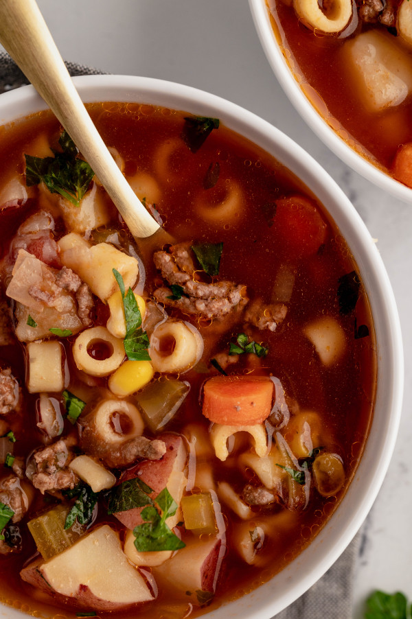 INSTANT POT BEEF AND VEGETABLE SOUP
