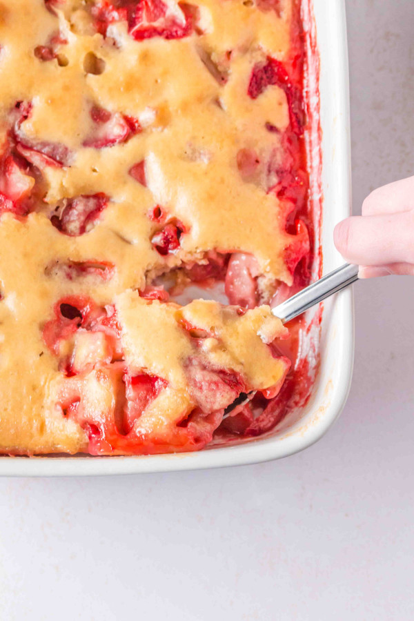 gluten-free strawberry cobbler