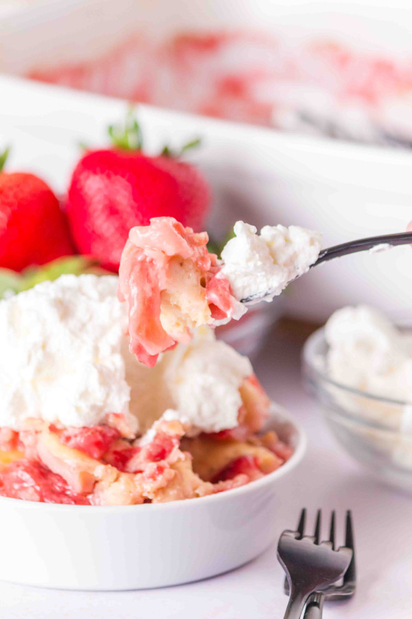 gluten-free strawberry cobbler
