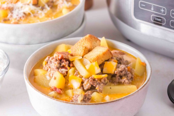 gluten free slow cooker cheeseburger soup