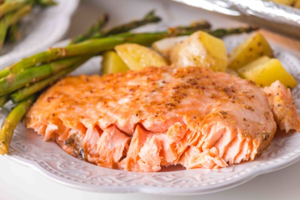 sheet pan gluten-free salmon and vegetables recipe